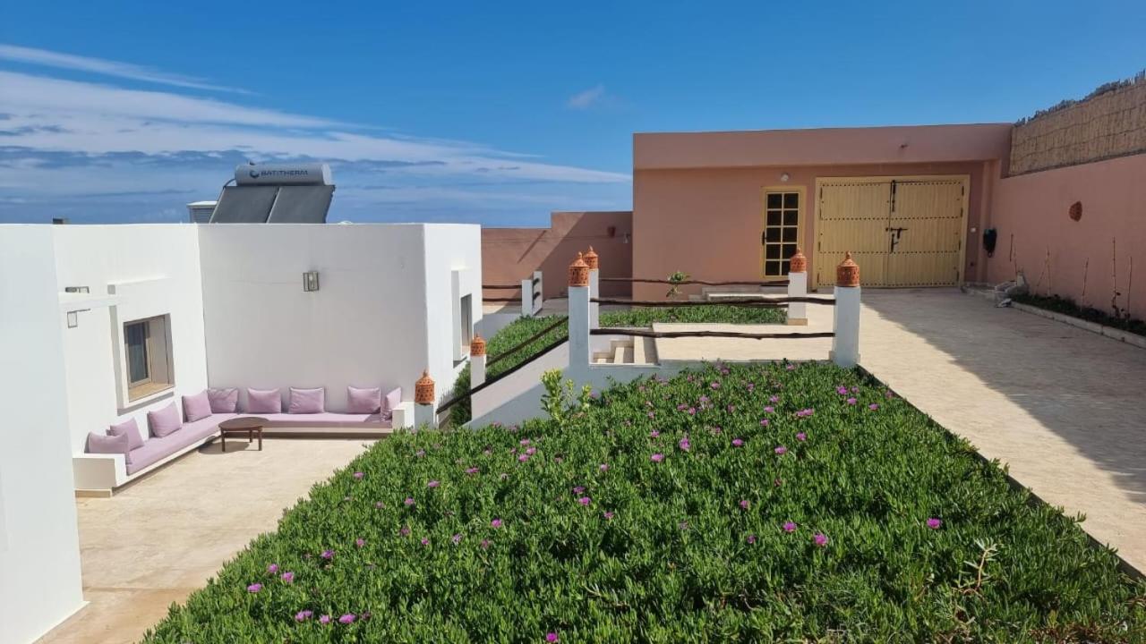 Avec Piscine Asilah, Terrain De Foot Privative *